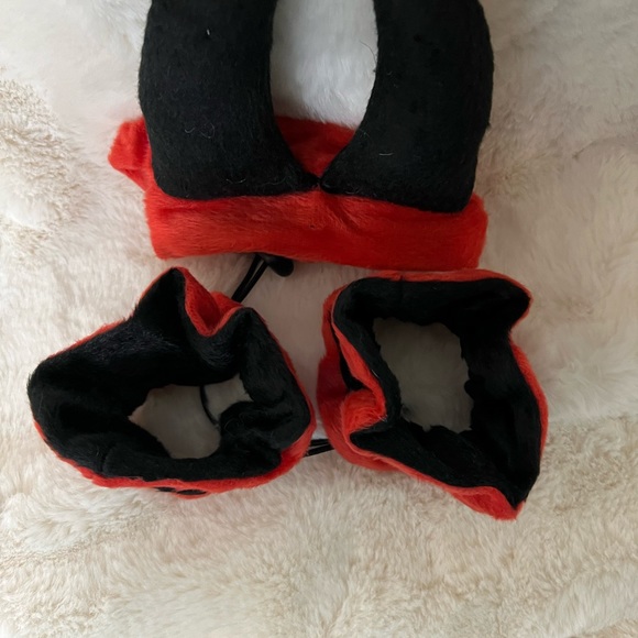 Pet devil costume-for small pet - Picture 3 of 4
